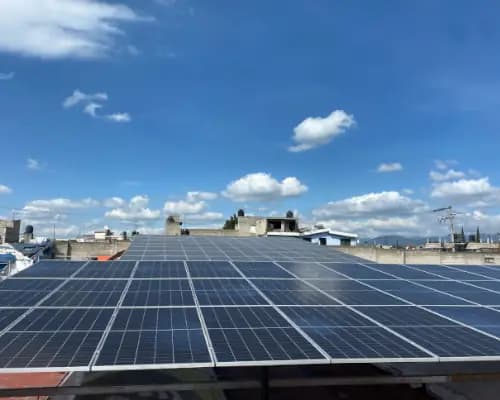 Sistema Fotovoltaico Plaza Azul